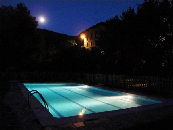 Albergue Turistico Valdebaro Camaleño Esterno foto